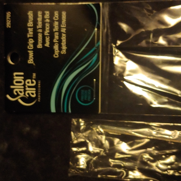 Hair Bleaching Kit with Toner - Picture 6 of 9